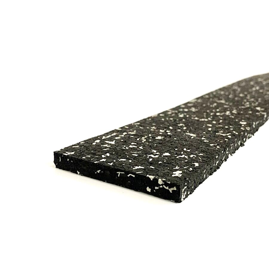 Černo-bílá gumová soklová podlahová lišta FLOMA SF1100 IceFlo - 200 x 7 cm a tlo