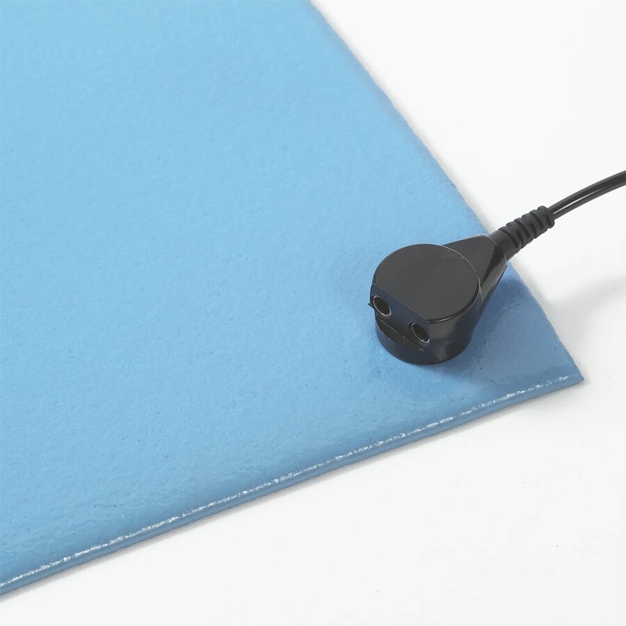 Modrá průmyslová protiskluzová antistatická ESD jednovrstvá rohož - délka 12,2 m, šířka 60 cm, výška 0,64 cm
