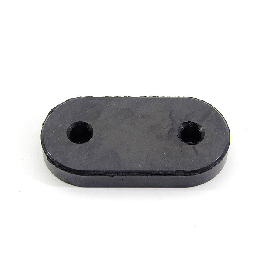 Černý pryžový doraz na rampu FLOXO - délka 11,8 cm, šířka 6 cm a tloušťka 1,7 cm 