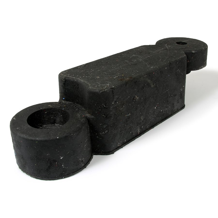 Černý plastový silniční obrubník - délka 58 cm, šířka 16 cm, výška 15,8 cm