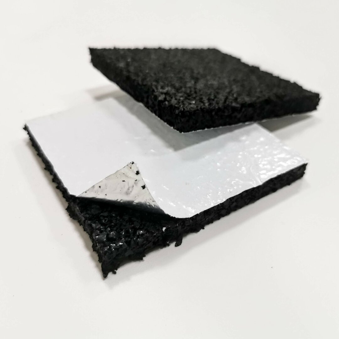 Antivibrační tlumící rohož s ALU folií (deska) na střechu s hydroizolací z PVC fólie FLOMA S730 ALU - 200 x 100 x 1 cm