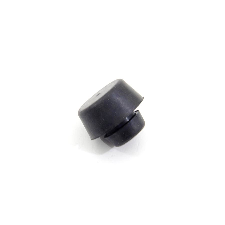 Černý pryžový doraz nástrčný do díry FLOXO - průměr 2,8 cm, výška 1,3 cm a výška krku 0,3 cm 