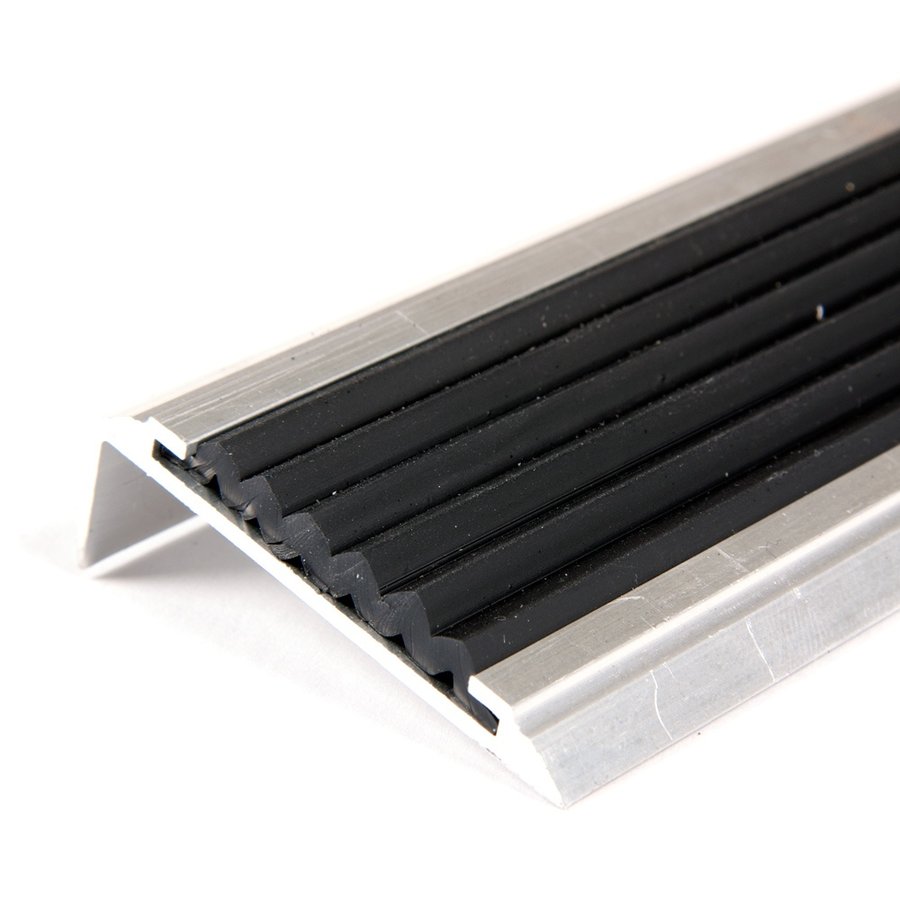 Černá hliníková schodová hrana s protiskluzovým páskem FLOMA Antislip - délka 200 cm, šířka 5,3 cm, výška 2 cm
