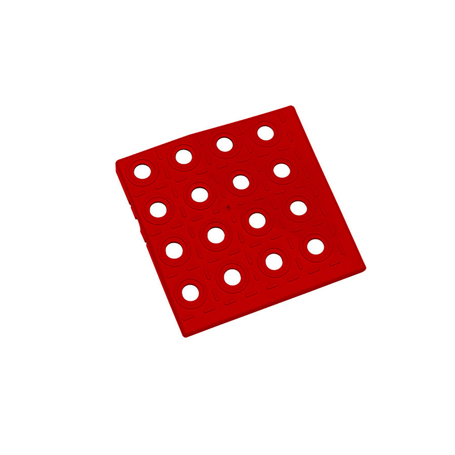 Červený plastový roh AT-HRD, AvaTile - délka 13,7 cm, šířka 13,7 cm a výška 1,6 cm 